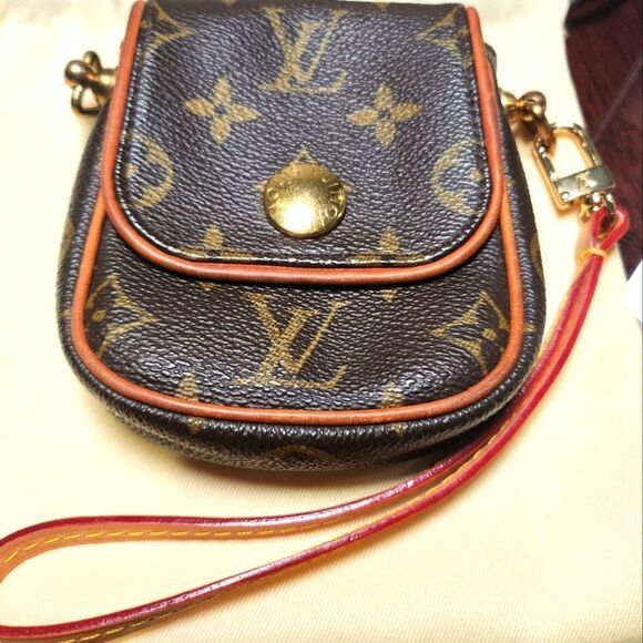 Louis Vuitton Pochette Cancun Monogram Mini Bag - Picture 14 of 16